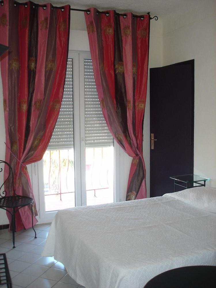 Hôtel Bel Azur Six-Fours-les-Plages Buitenkant foto